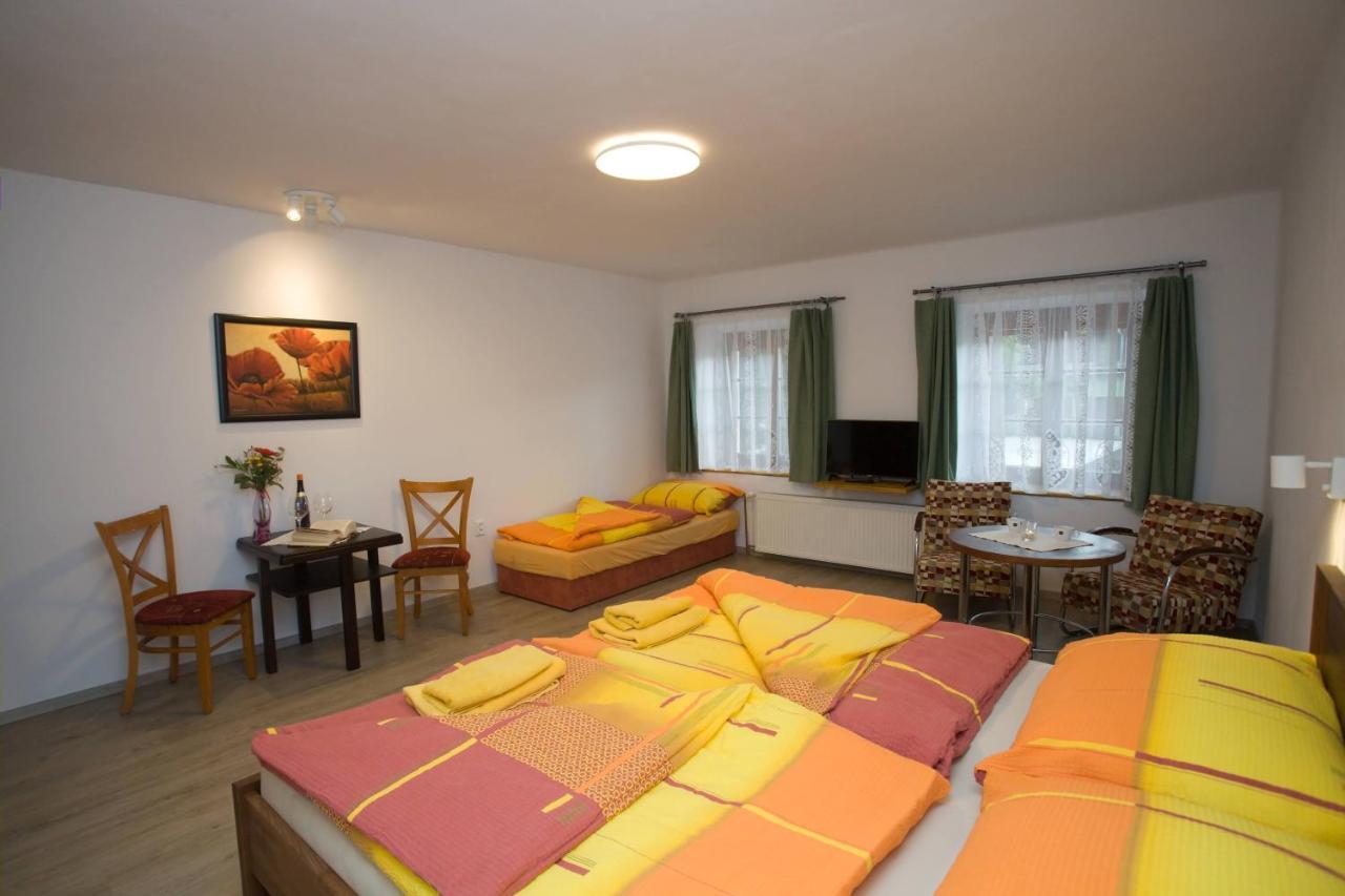 Apartmany Zak Frymburk Luaran gambar